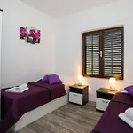 Apartament Roza *