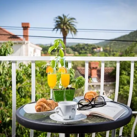 Apartment Roza Mokošica