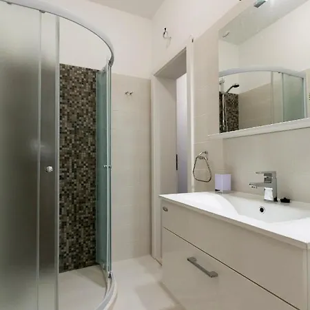 Roza Apartment