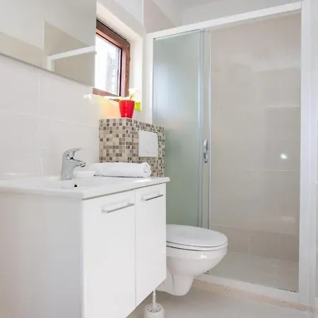 Apartment Roza Mokosica