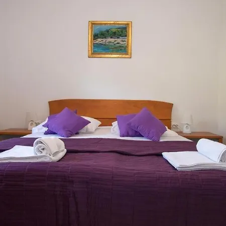 Roza Apartment *