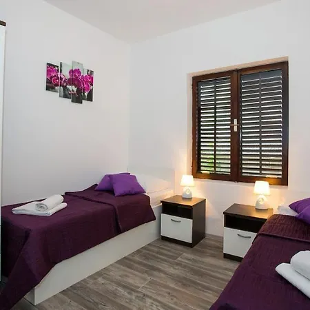Roza Apartment Mokošica