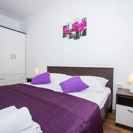Appartement Roza *